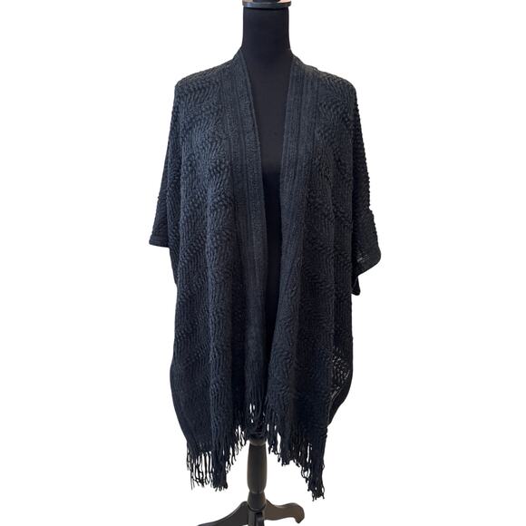 NEW VINCE CAMUTO Black Ruana Wrap Shawl One Size - Picture 1 of 5